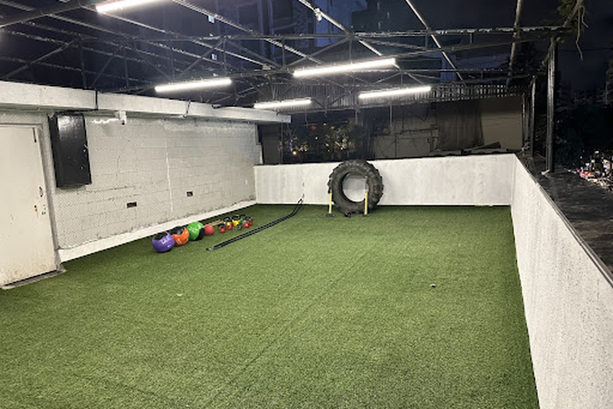 Outdoor Rooftop Turf Functional HIIT Training Zone