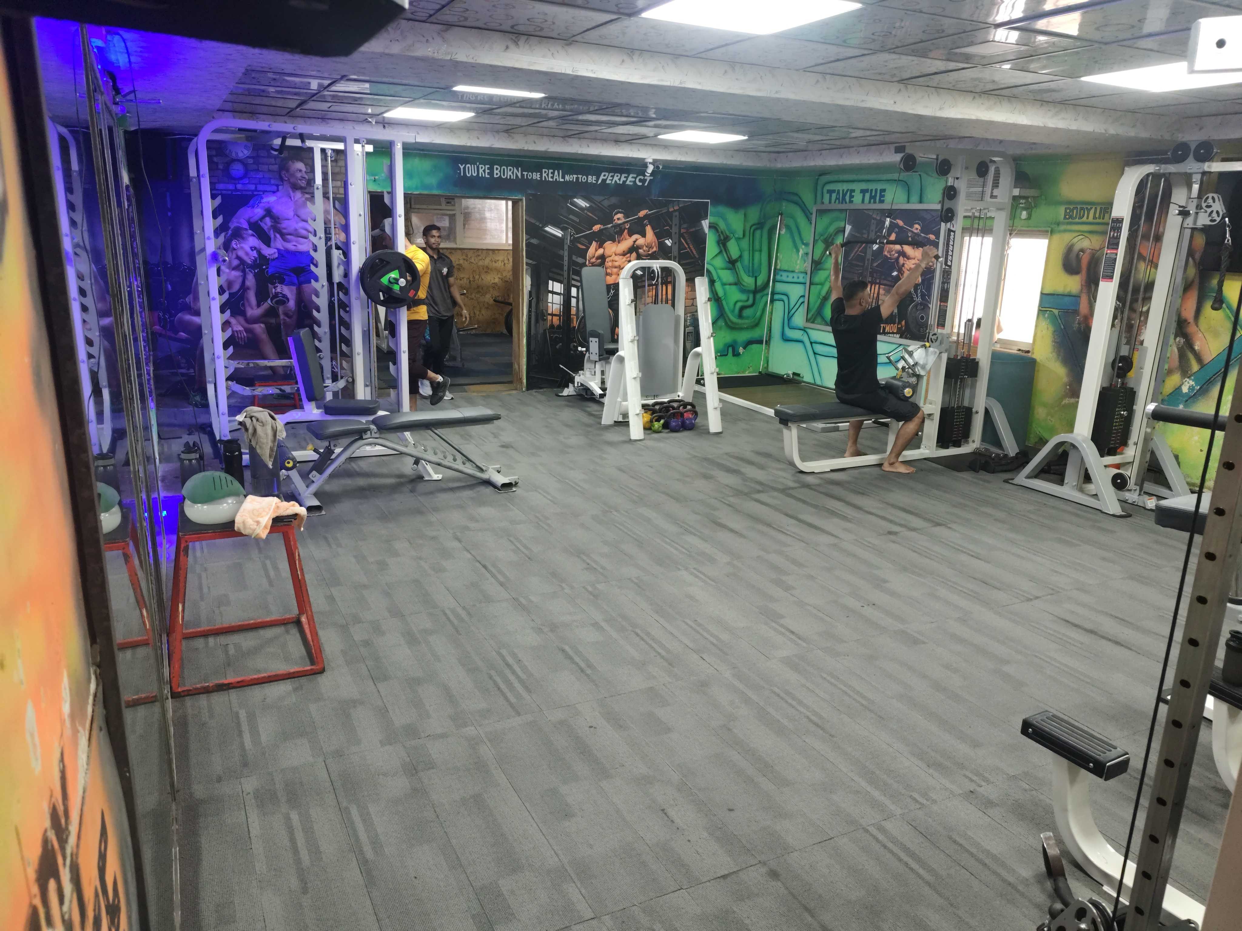 BODYLIFE FITNESS HUB Free Weights and Dumbbells