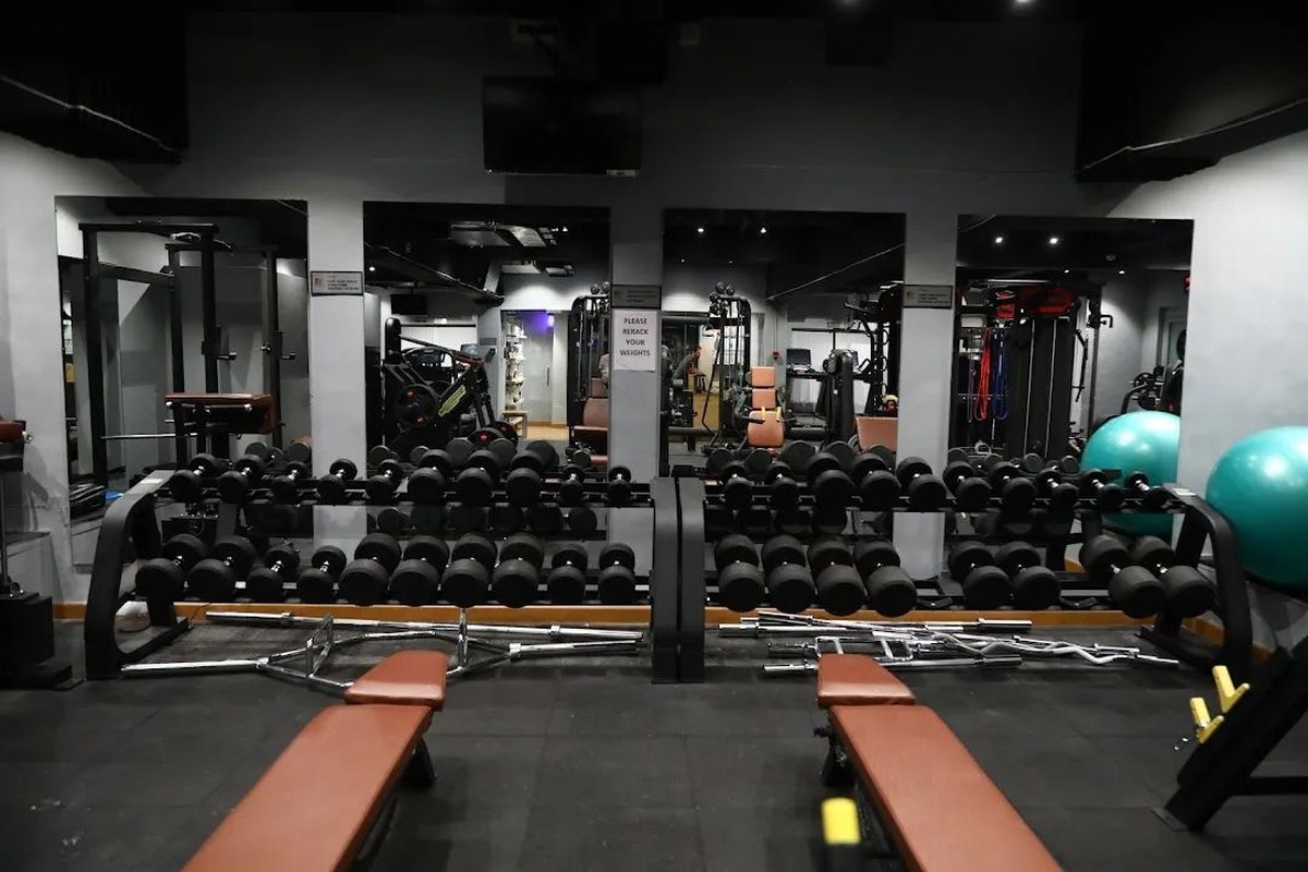 Main Dumbbell Free Weights Rack and Bench Floor at FITNESS 365D