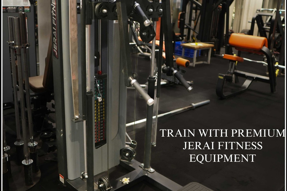 Jerai Standing Multi-Flight Cable Station