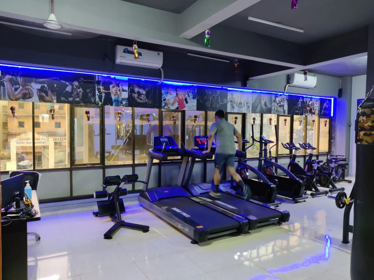 FITNESS FACTORY Motorized Treadmills & High-Speed Cardio Deck