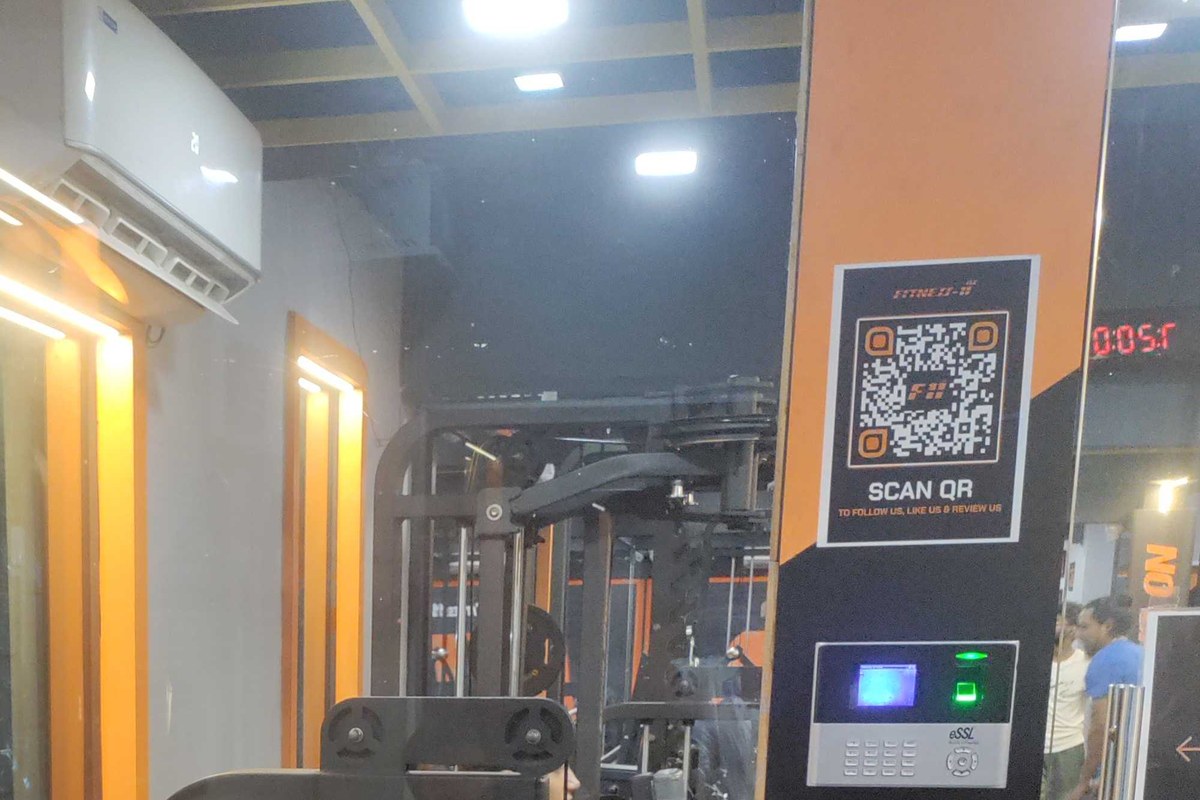 Strength Floor and Commercial Selectorized Stations
