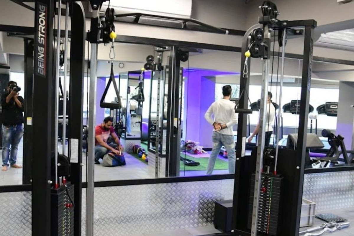 Being Strong Dual Adjustable Cable Crossover Pulley Machine