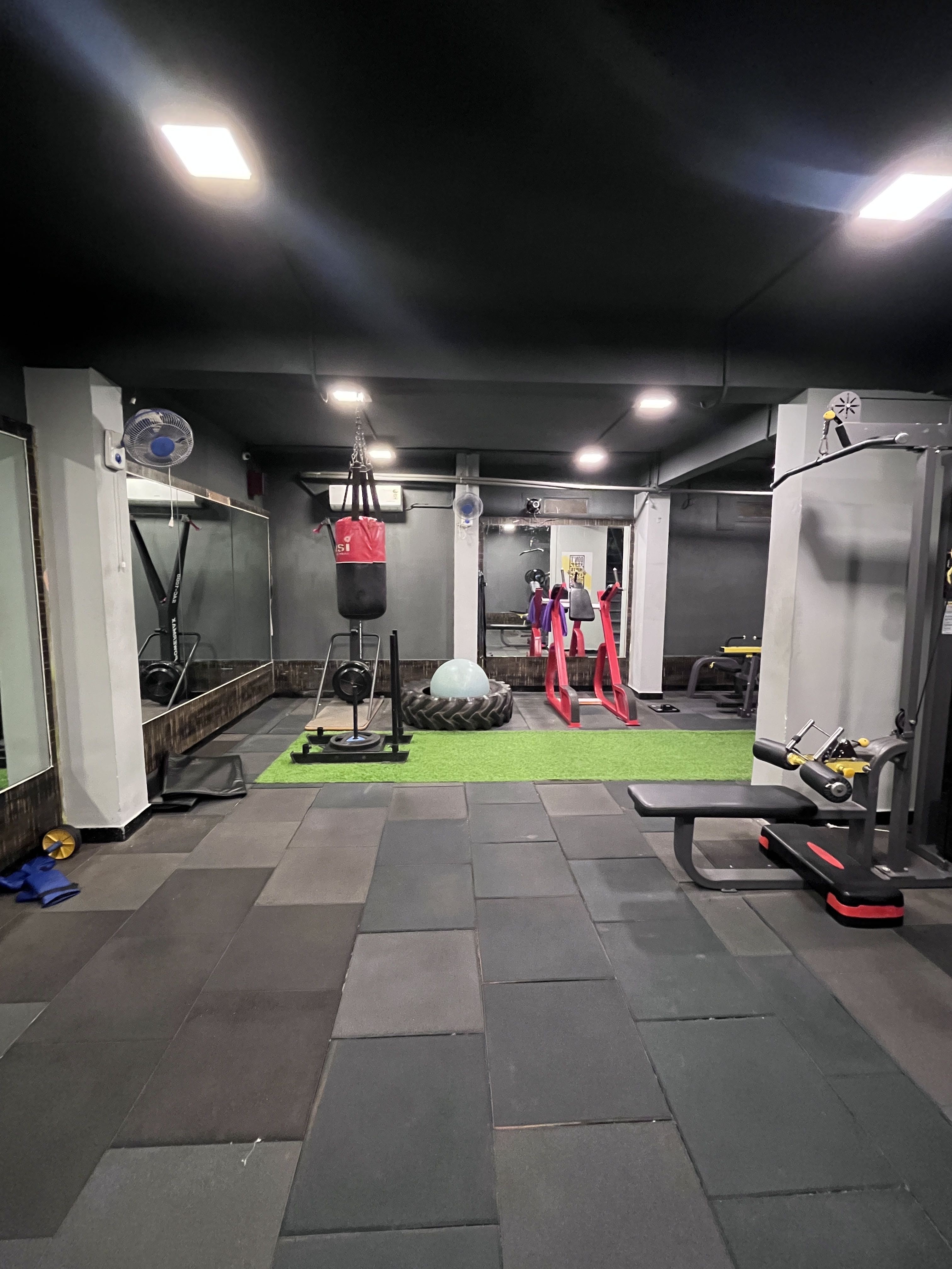 Hypertrophy Gym Strength Training Floor