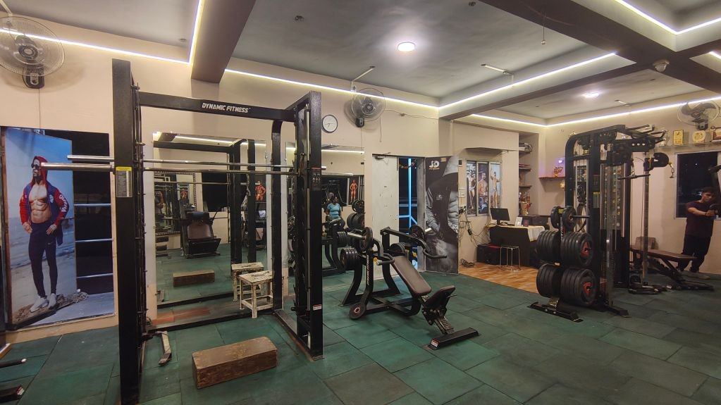 JD FITNESS Cardio Conditioning Deck & Exercise Spin Bikes