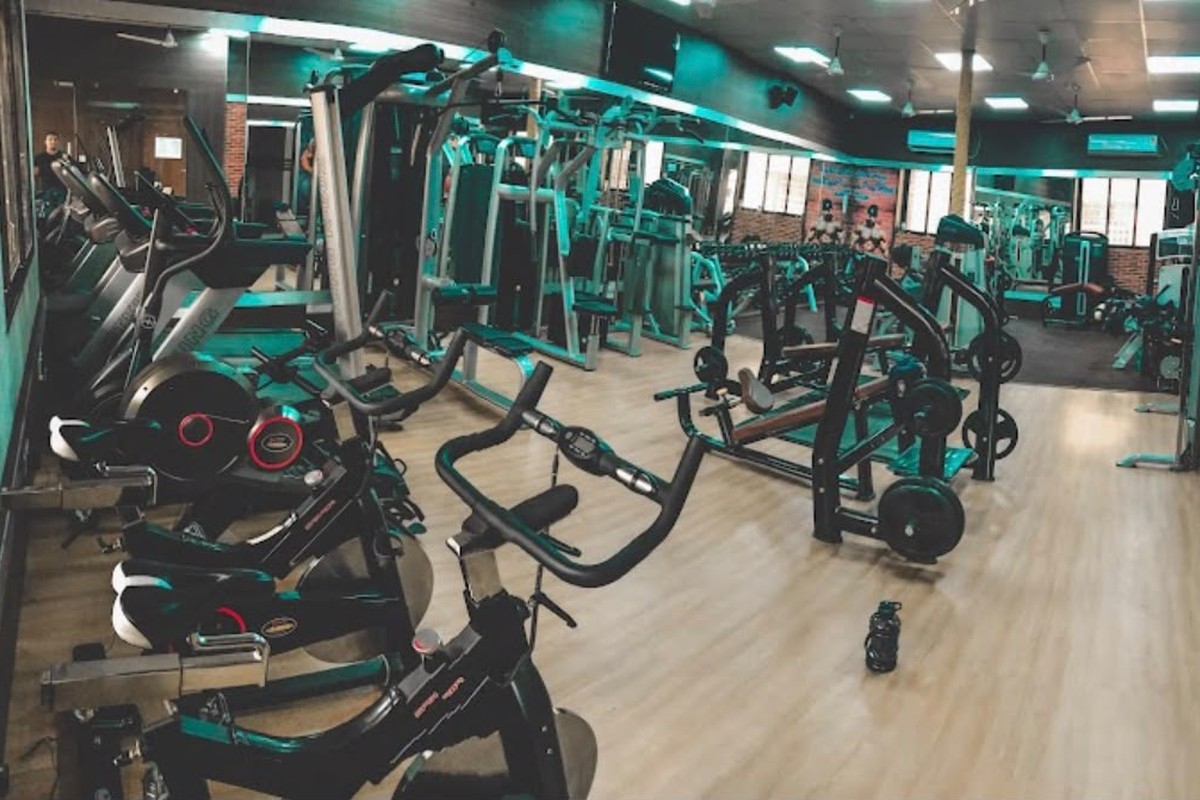 Spin Bikes and Conditioning Floor with Air Conditioning