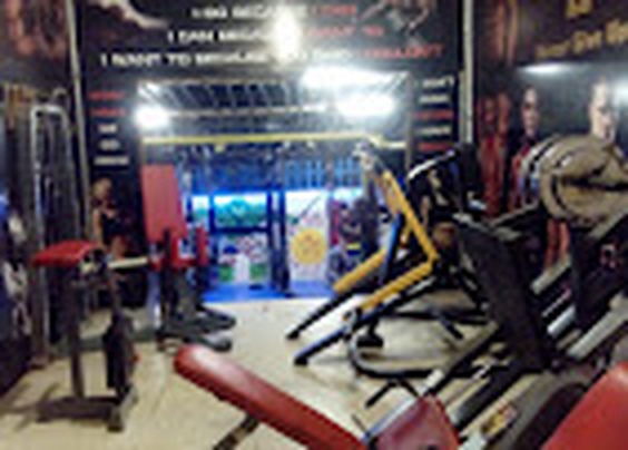 MEGA GYM Plate Loaded Leg Press & Squat Station
