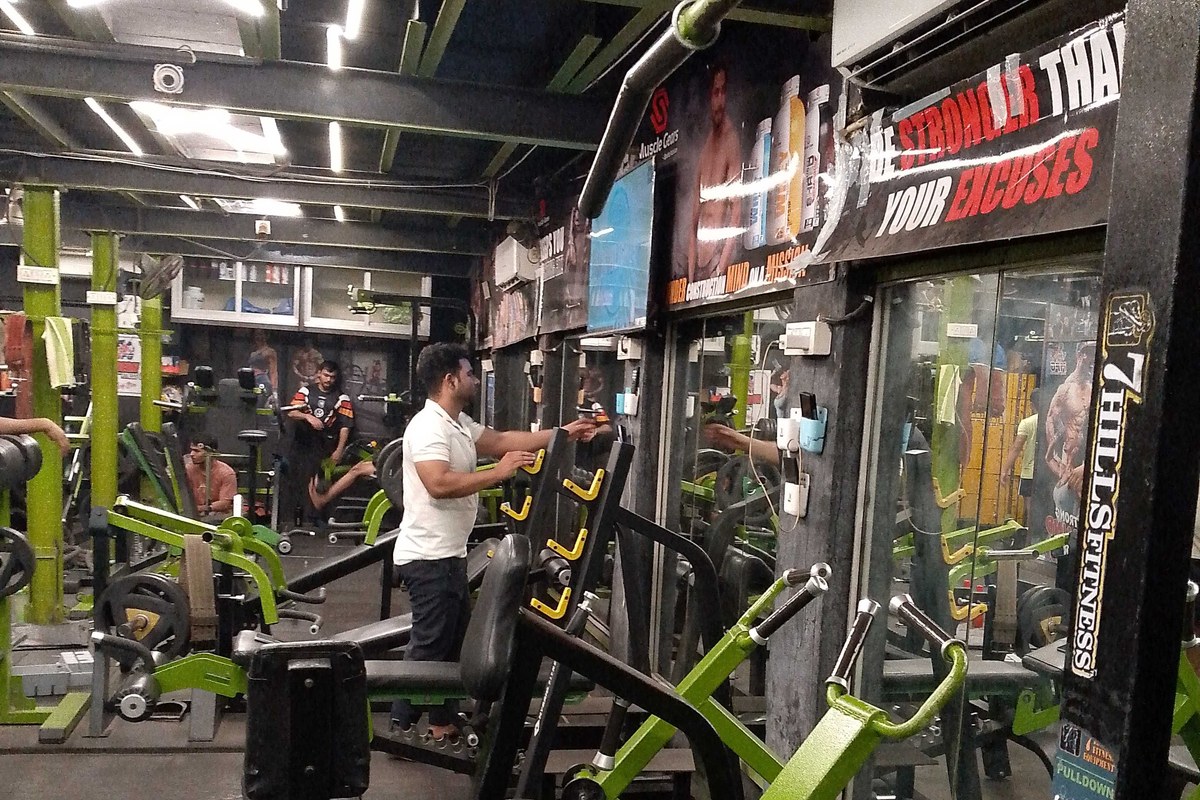 7 Hills Fitness Lat Pulldown, Seated Row and Split AC Unit