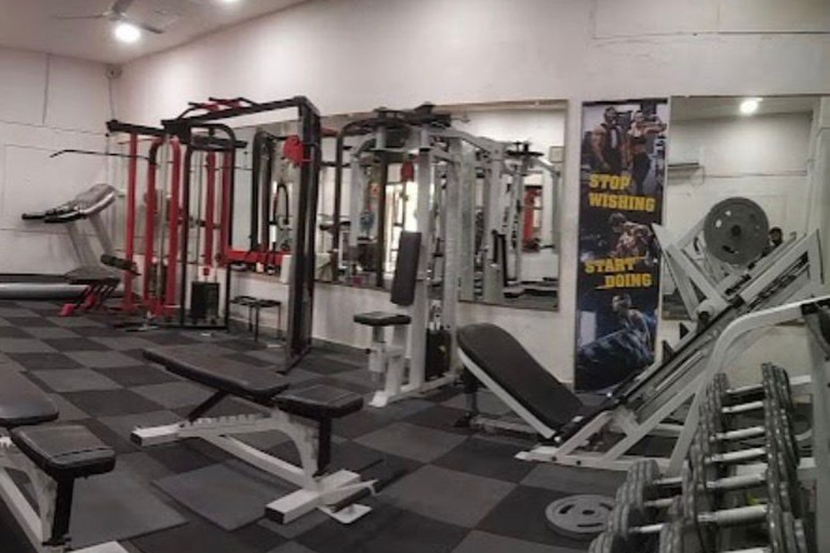 Dumbbell Bay and Adjustable Flat Incline Benches