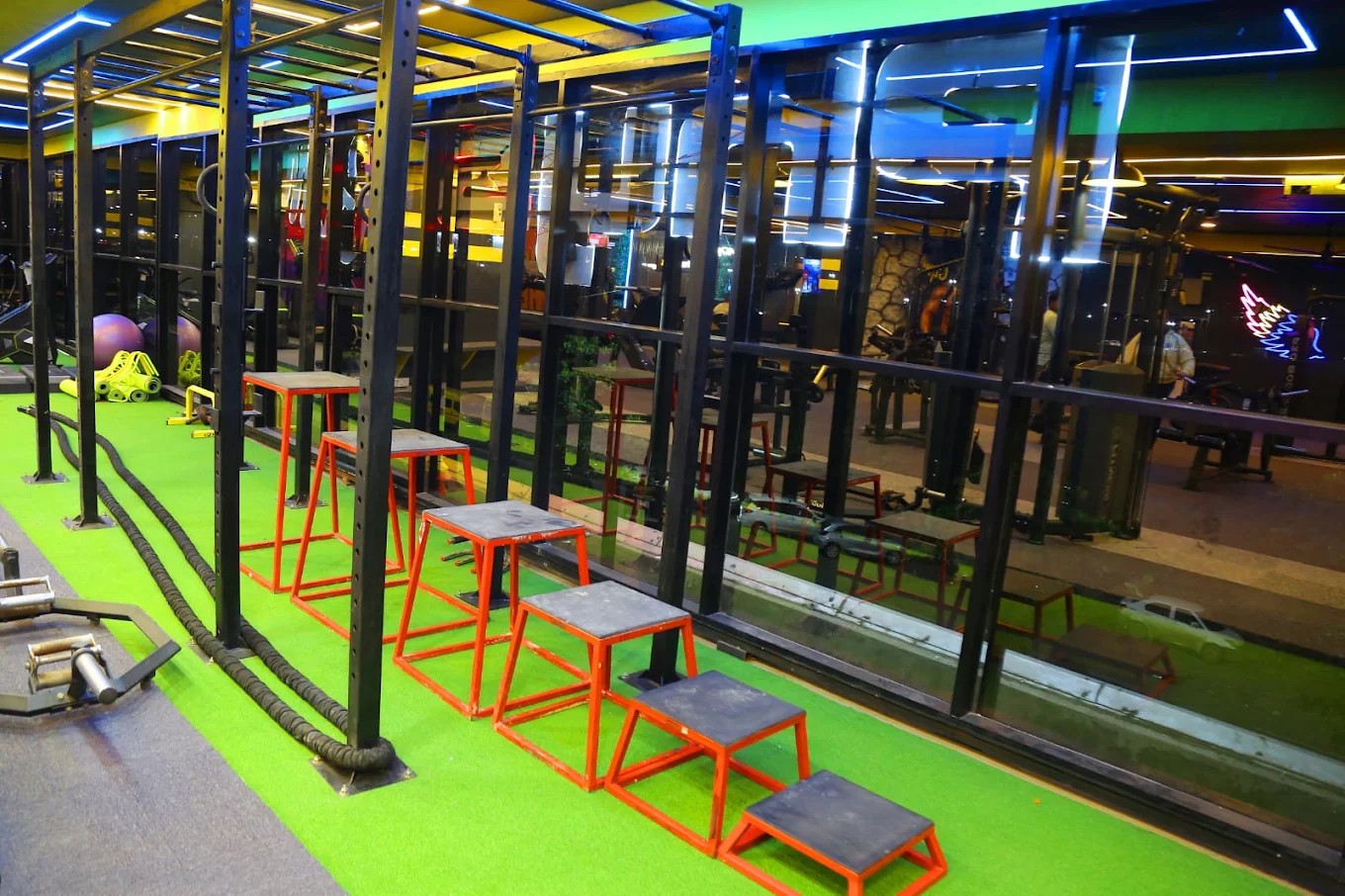 PHYSC GYM Functional Training & Yoga Deck