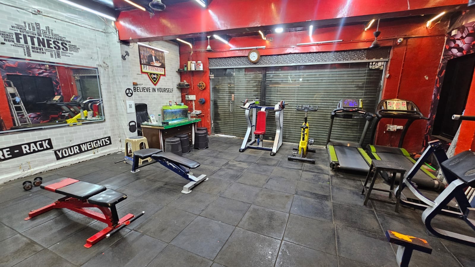 PJ FITNESS Front Training Floor, Benches & Reception Desk
