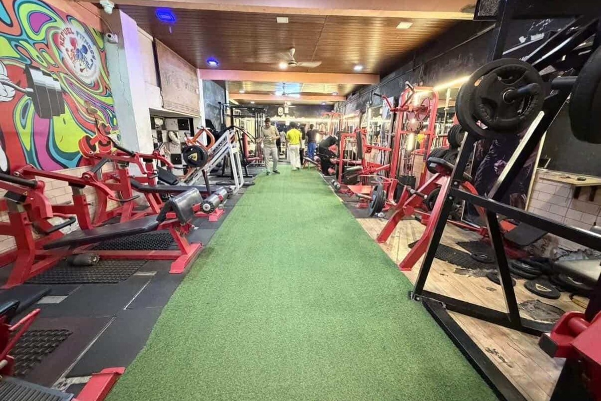 Refuel Fitness Main Floor with Green Sprint Turf and Power Squat Station