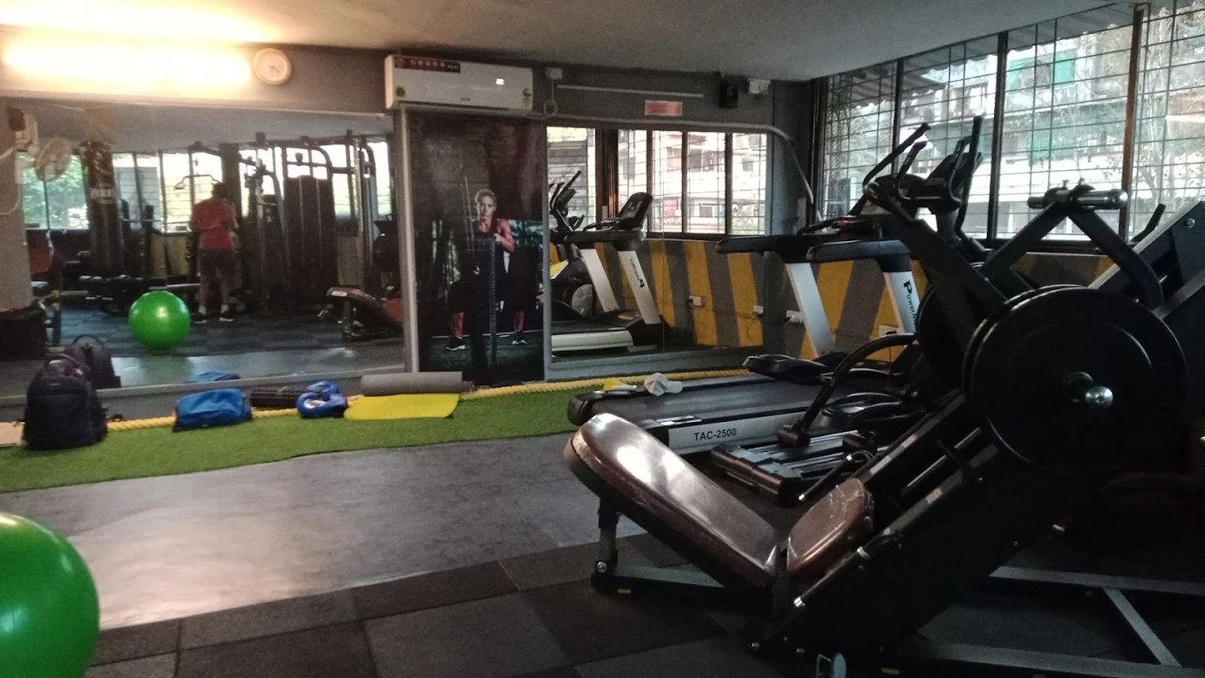 SK ZONE 45-Degree Heavy Leg Press, TAC-2500 Treadmills & Functional Turf