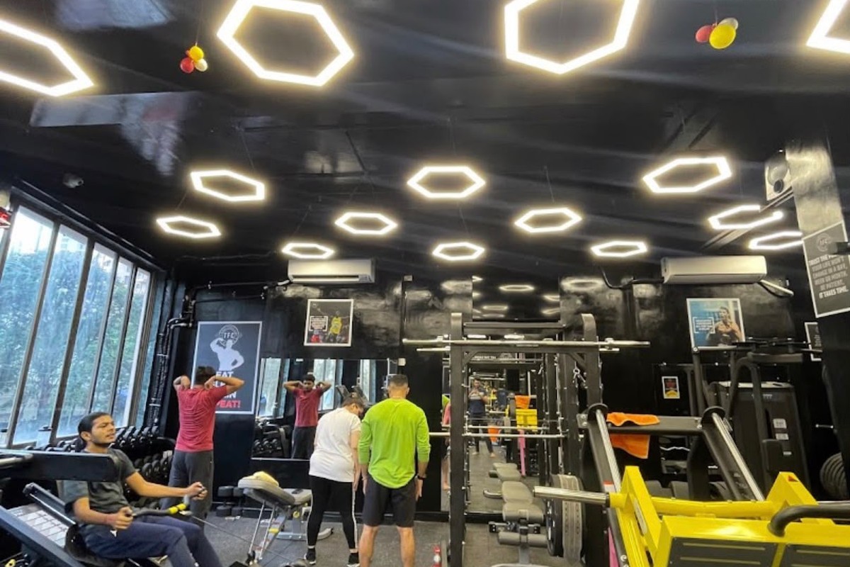 TFC Strength Floor, Bench Press & Panoramic Glass Windows