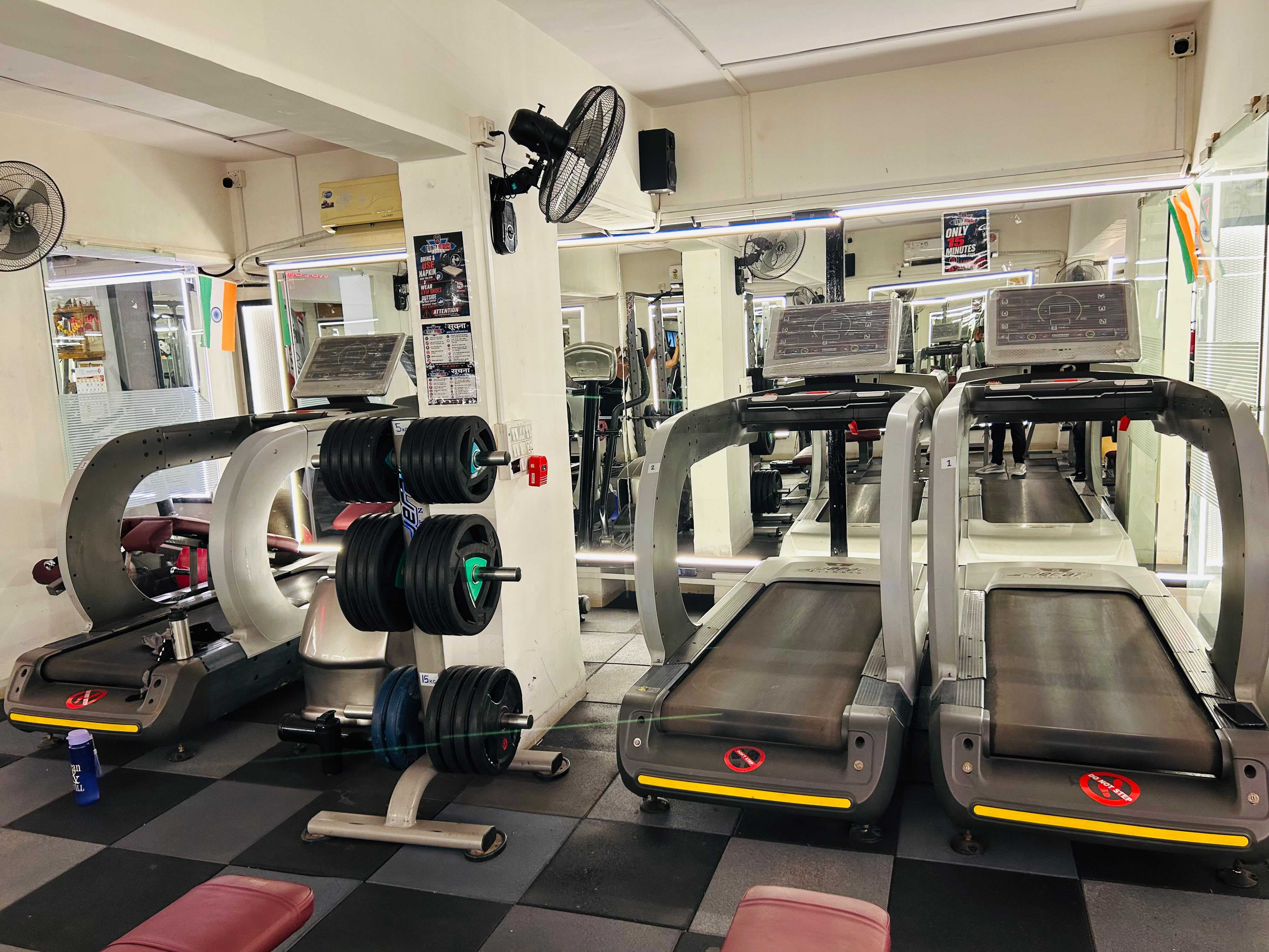 Trinity Fitness Lounge Motorized Cardio Treadmills
